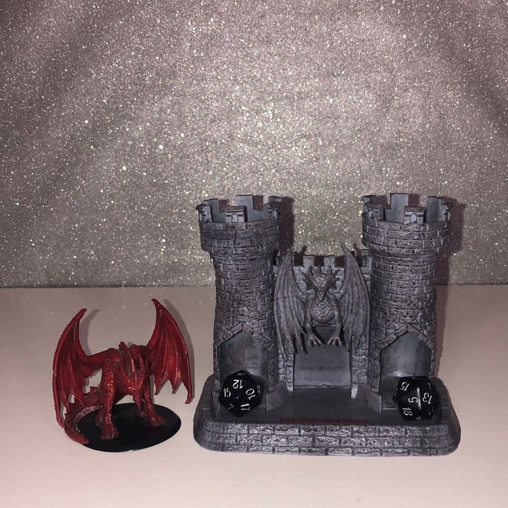 Loot crate exclusive D&D collectible set